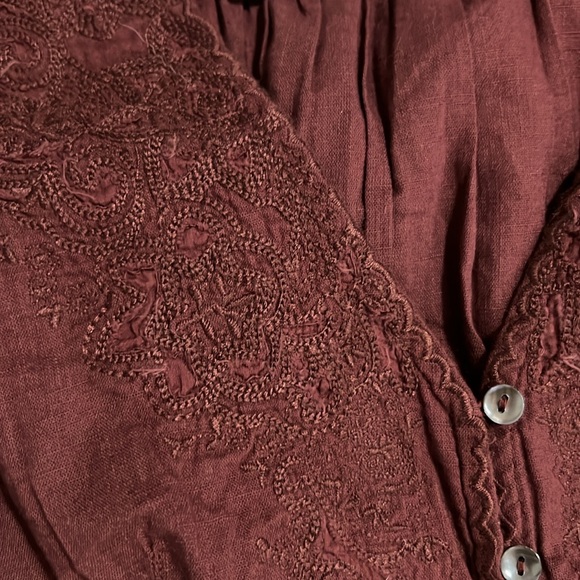 0016 NWT Laurie Embroidered Blouse burgundy sz XS - Picture 4 of 5